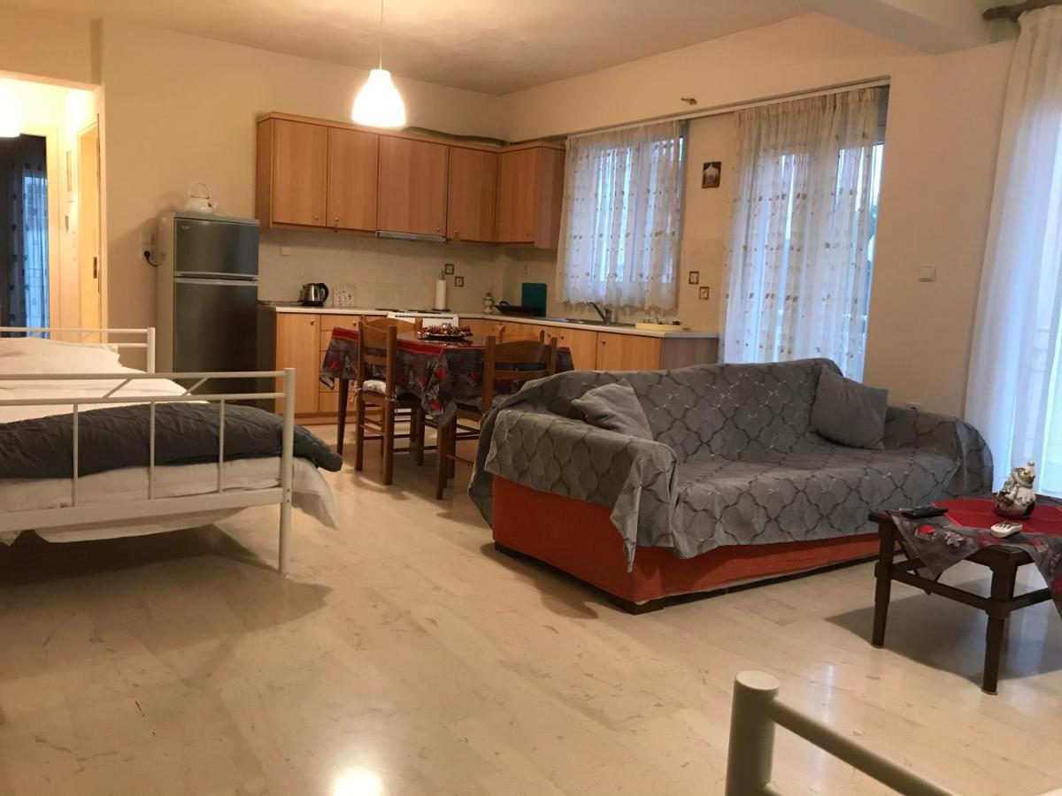 Διαμέρισμα 65 Τμ Στην Καρδιά Της Πόλης Tripoli Ngoại thất bức ảnh